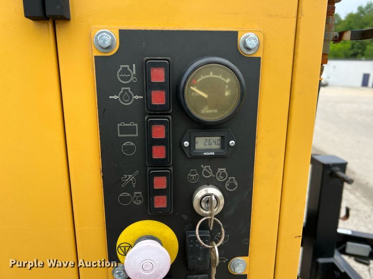 image for item LI9738 2013 Vermeer V500LEHD  vacuum excavator