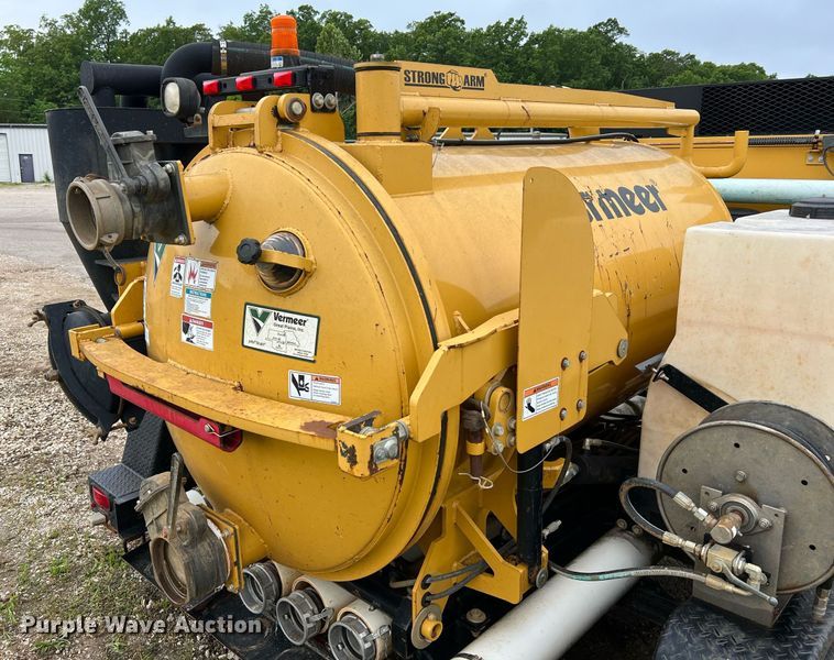 image for item LI9738 2013 Vermeer V500LEHD  vacuum excavator