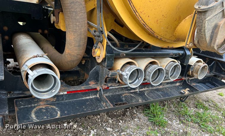 image for item LI9738 2013 Vermeer V500LEHD  vacuum excavator