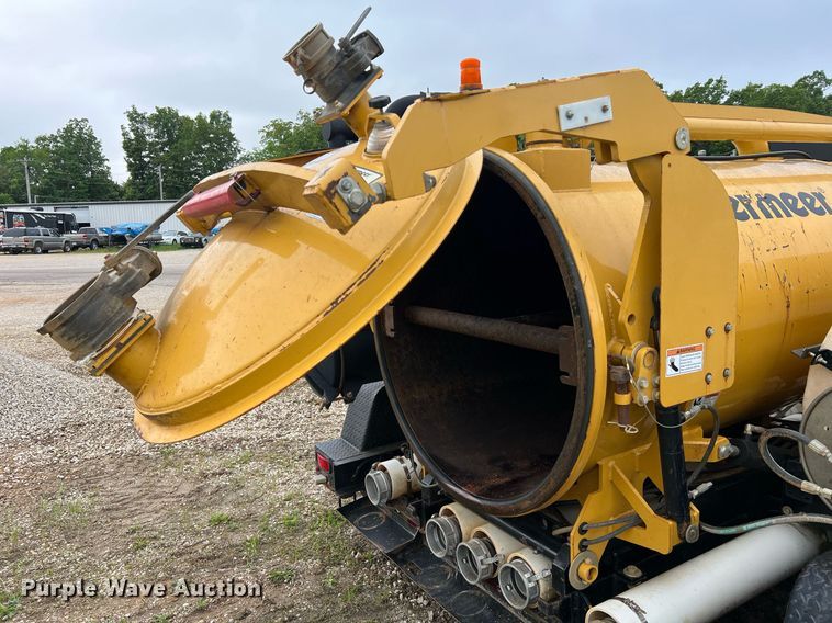 image for item LI9738 2013 Vermeer V500LEHD  vacuum excavator