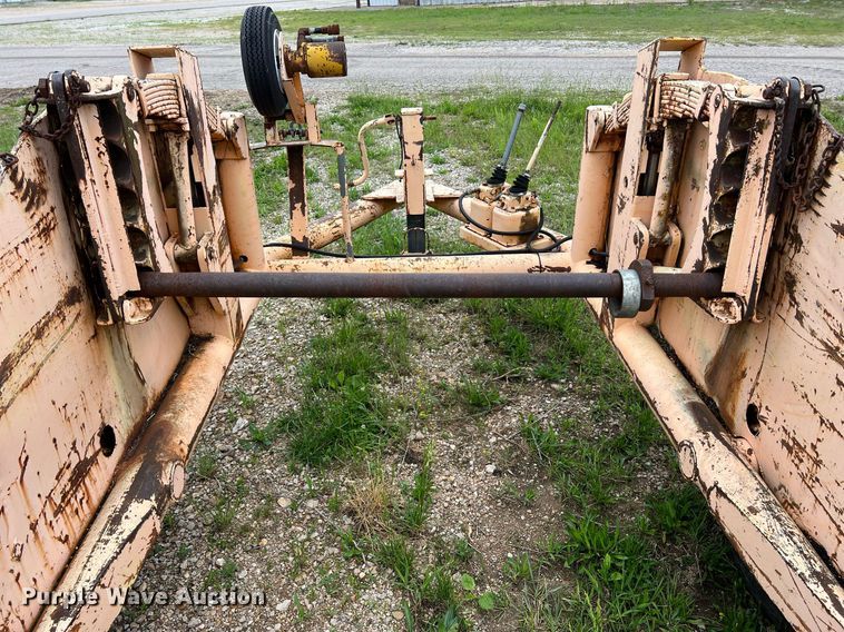 image for item LI9740 Reel trailer