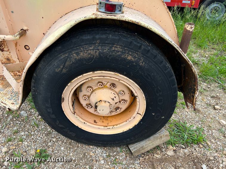 image for item LI9740 Reel trailer