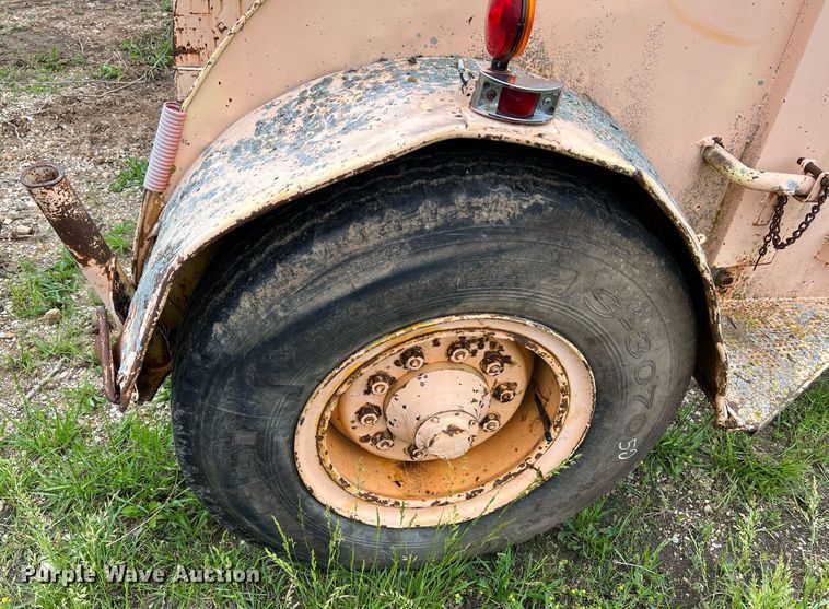 image for item LI9740 Reel trailer