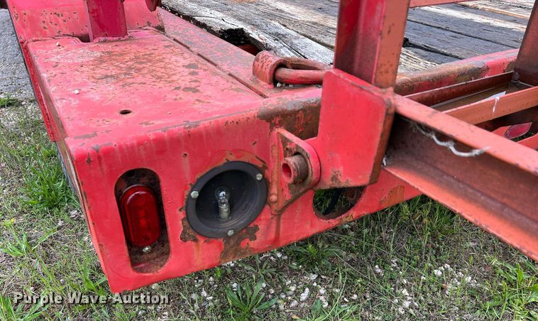 image for item LI9741 1993 Ditch Witch TP20  equipment trailer