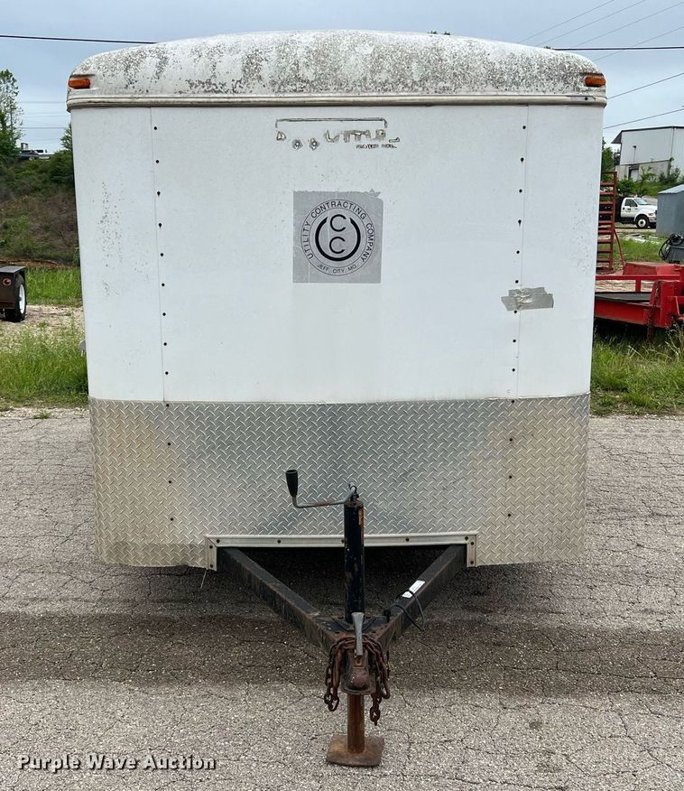 image for item LI9742 2000 Doolittle  enclosed cargo trailer