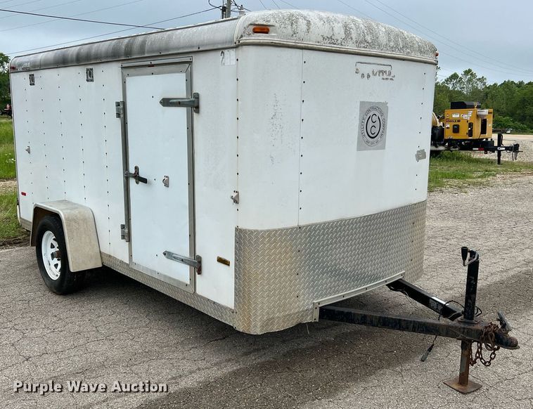 image for item LI9742 2000 Doolittle  enclosed cargo trailer