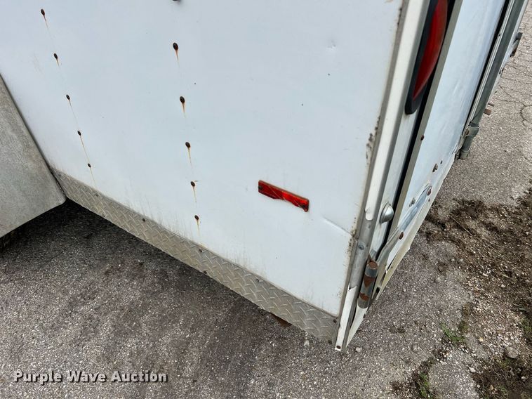 image for item LI9742 2000 Doolittle  enclosed cargo trailer