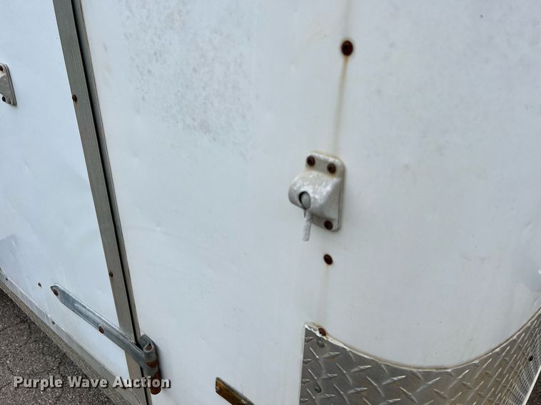 image for item LI9742 2000 Doolittle  enclosed cargo trailer