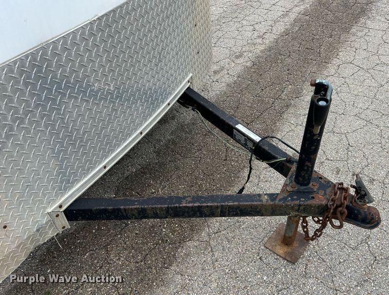 image for item LI9742 2000 Doolittle  enclosed cargo trailer