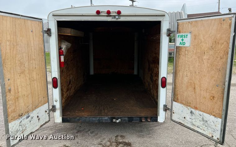 image for item LI9742 2000 Doolittle  enclosed cargo trailer