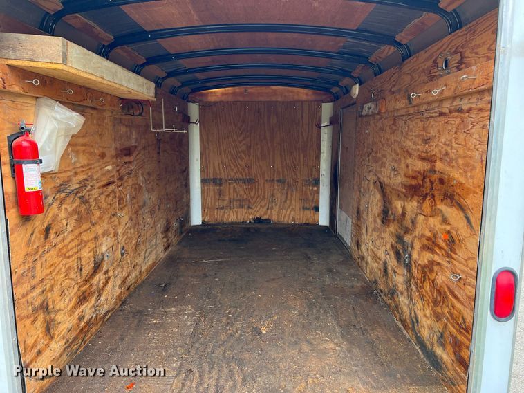 image for item LI9742 2000 Doolittle  enclosed cargo trailer