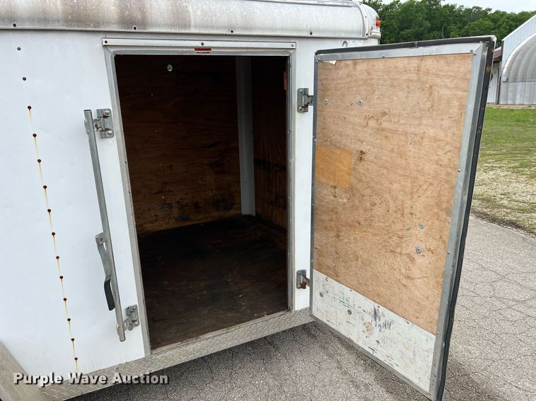 image for item LI9742 2000 Doolittle  enclosed cargo trailer