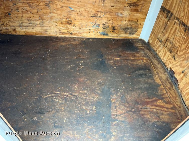 image for item LI9742 2000 Doolittle  enclosed cargo trailer