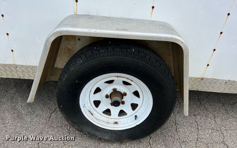 image for item LI9742 2000 Doolittle  enclosed cargo trailer