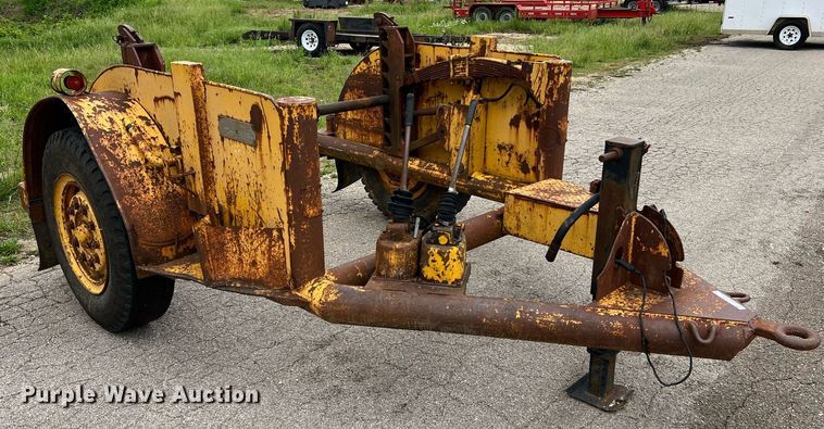 image for item LI9744 1976 Eaton TCR14E  reel trailer