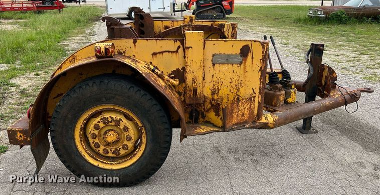 image for item LI9744 1976 Eaton TCR14E  reel trailer