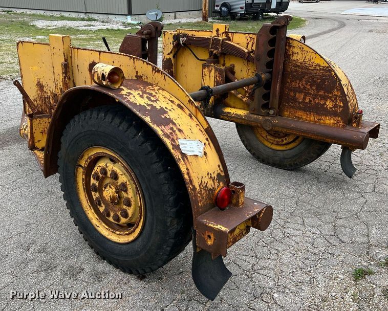 image for item LI9744 1976 Eaton TCR14E  reel trailer