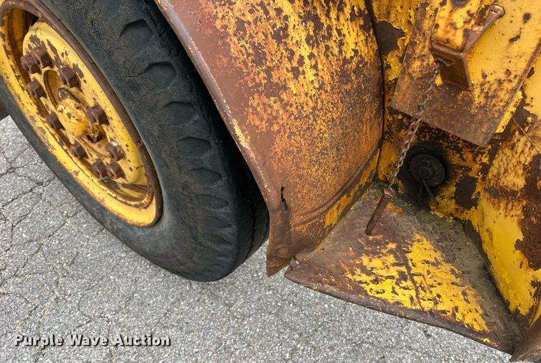 image for item LI9744 1976 Eaton TCR14E  reel trailer