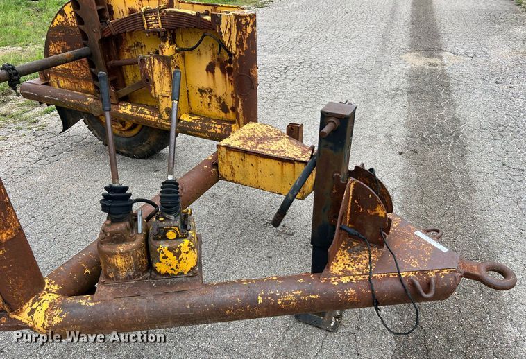 image for item LI9744 1976 Eaton TCR14E  reel trailer