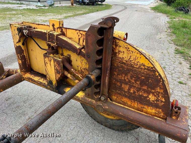 image for item LI9744 1976 Eaton TCR14E  reel trailer