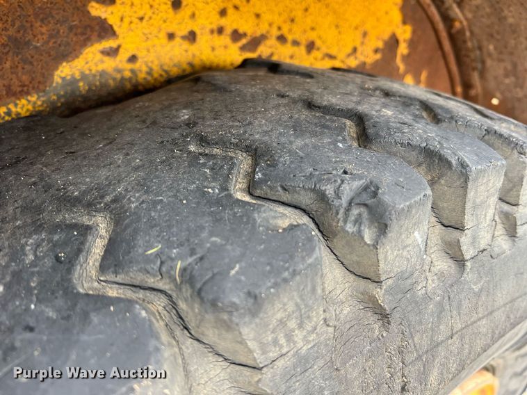 image for item LI9744 1976 Eaton TCR14E  reel trailer