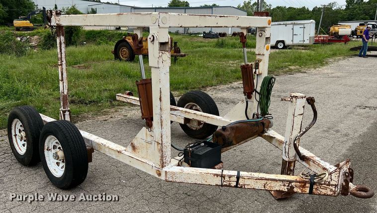 image for item LI9745 Reel trailer