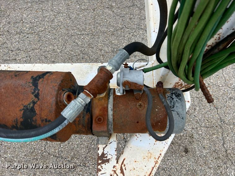 image for item LI9745 Reel trailer