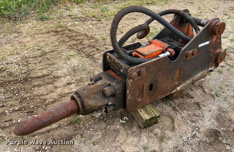 image for item LI9747 NPK 7X  breaker