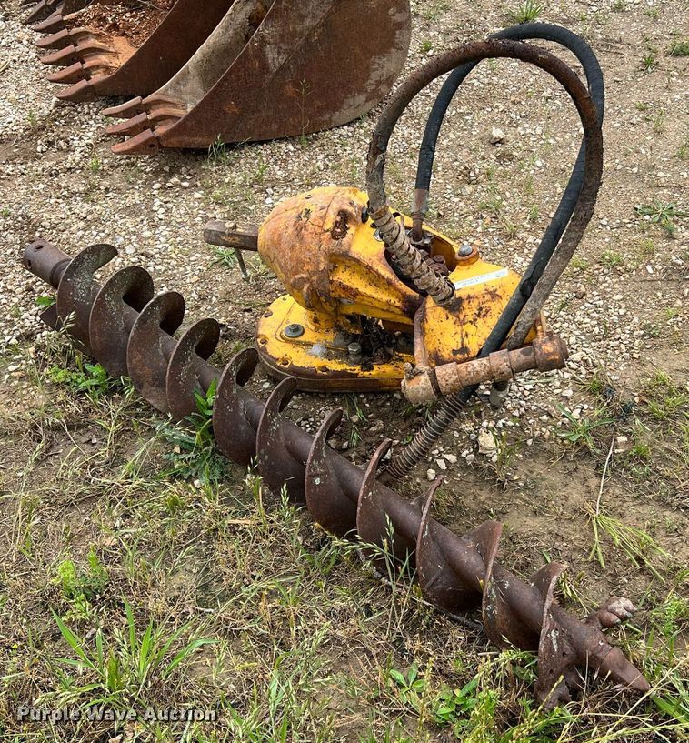 image for item LI9748 Danuser Digger H8200-9  auger head