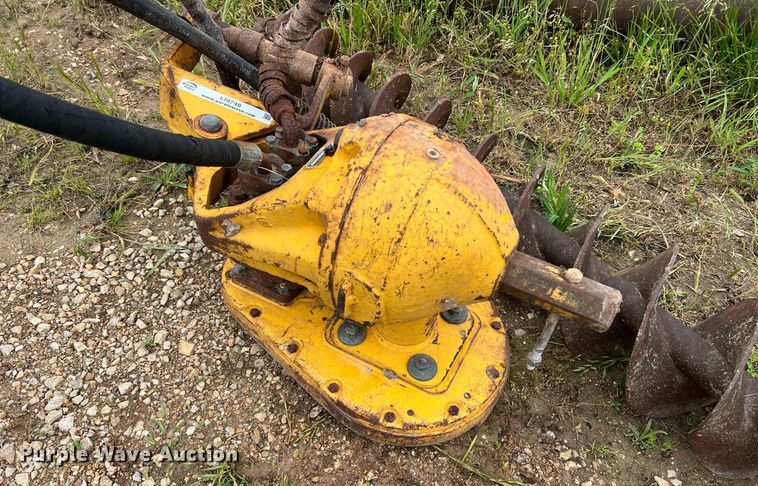 image for item LI9748 Danuser Digger H8200-9  auger head
