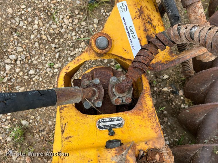 image for item LI9748 Danuser Digger H8200-9  auger head