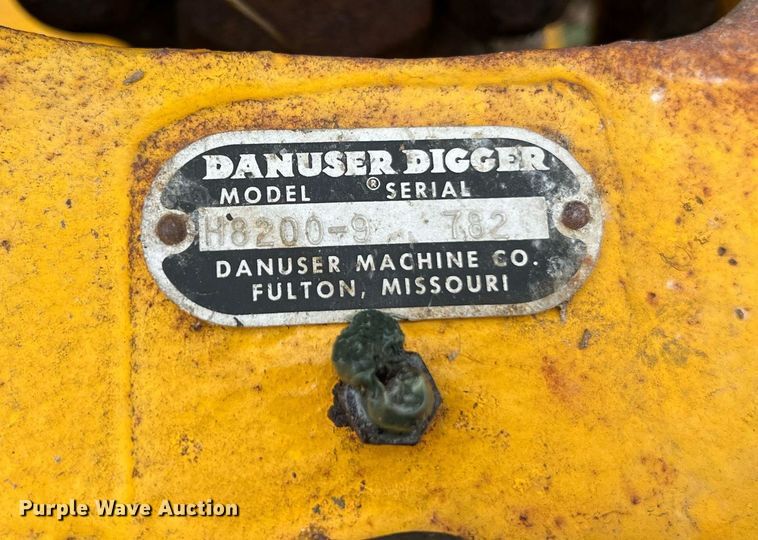 image for item LI9748 Danuser Digger H8200-9  auger head