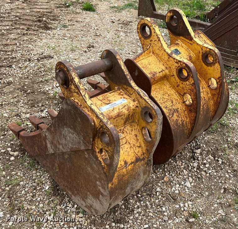image for item LI9749 (2) backhoe buckets