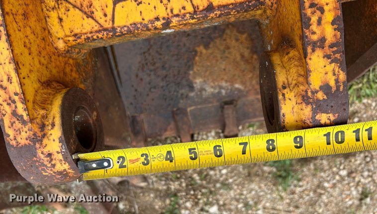 image for item LI9750 (4) backhoe buckets