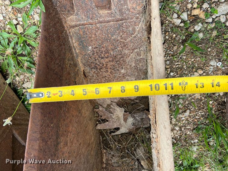 image for item LI9750 (4) backhoe buckets