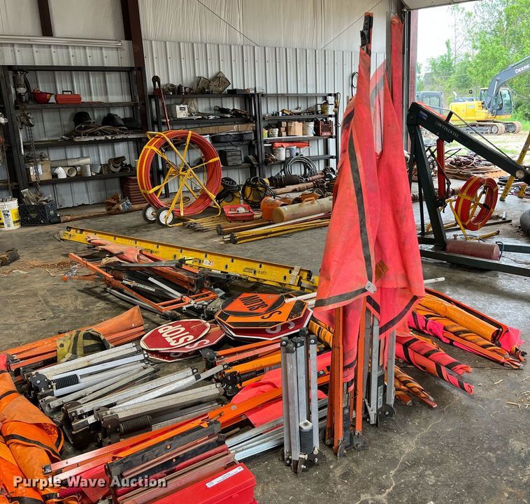 image for item LI9752 Road safety equipment