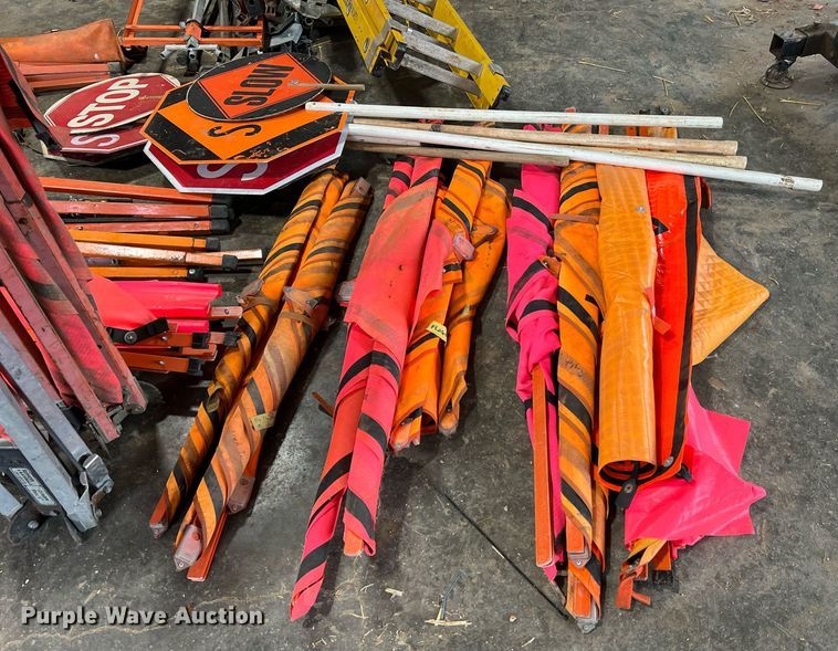 image for item LI9752 Road safety equipment