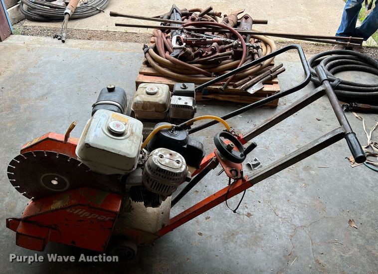 image for item LI9758 Concrete equipment