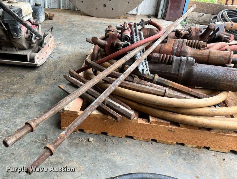 image for item LI9759 Tools