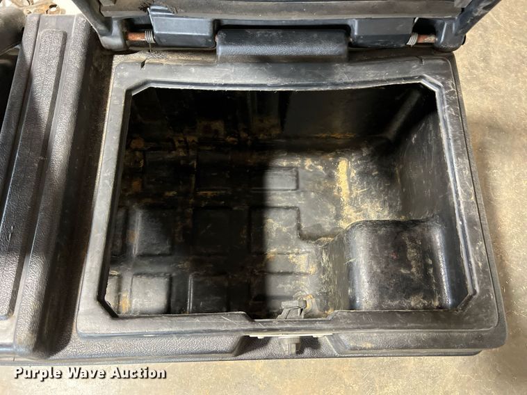 image for item LI9761 Automotive accessories