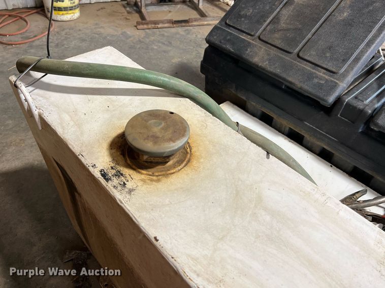 image for item LI9761 Automotive accessories