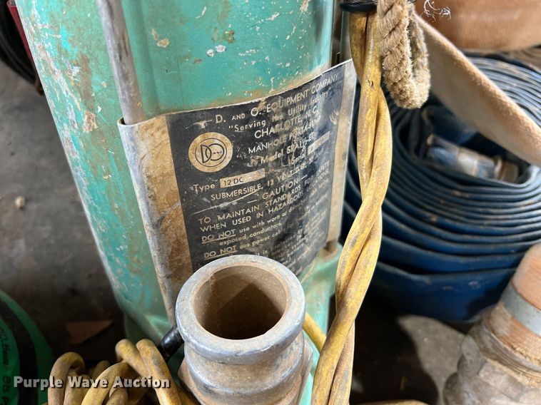 image for item LI9762 (4) pumps