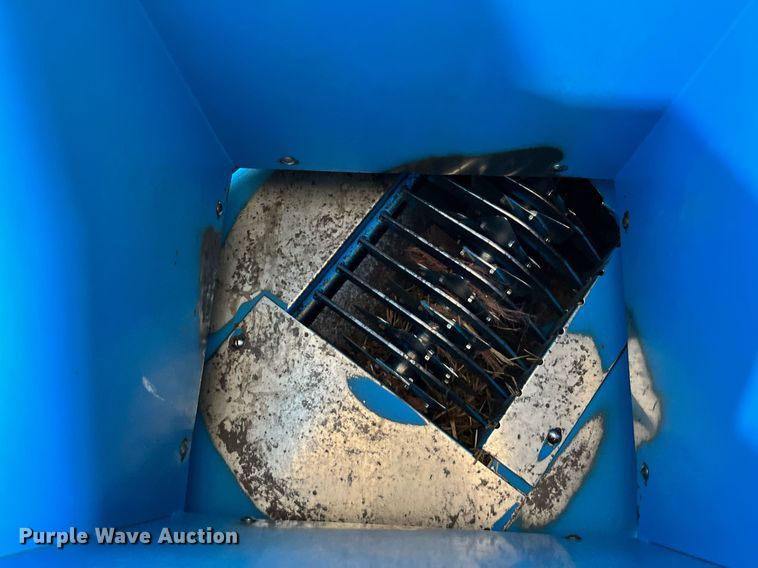 image for item LI9764 Goossen BCG-2  bale chopper