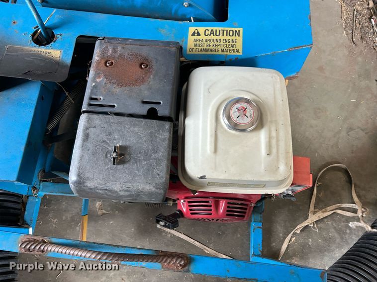 image for item LI9764 Goossen BCG-2  bale chopper