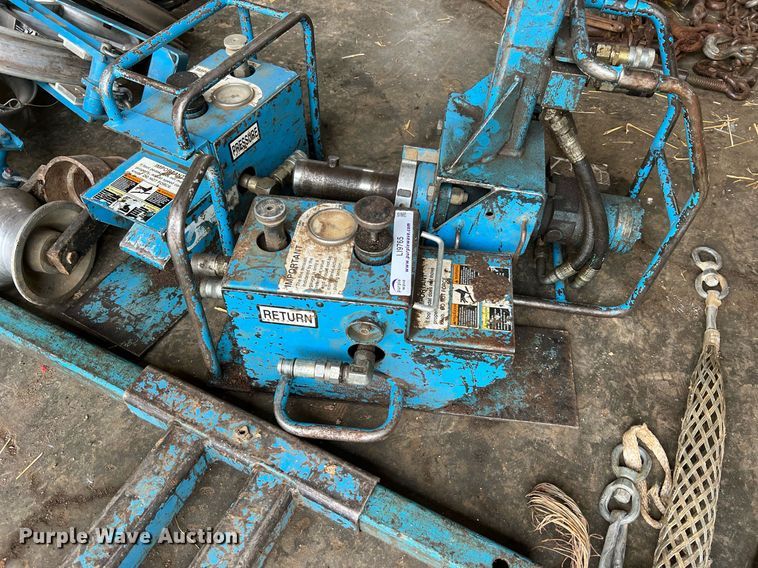 image for item LI9765 (2) Condux International pipe pullers