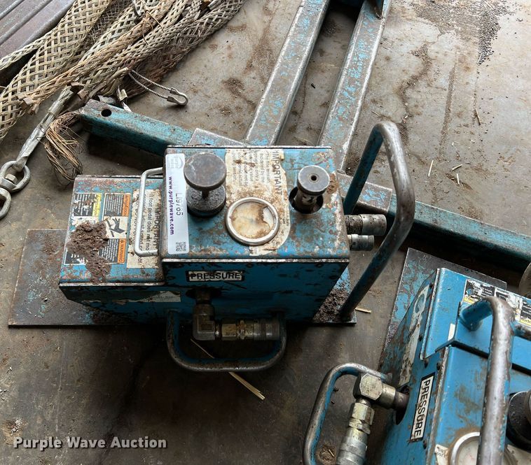 image for item LI9765 (2) Condux International pipe pullers