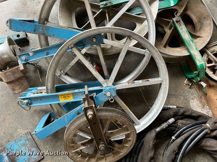 image for item LI9765 (2) Condux International pipe pullers