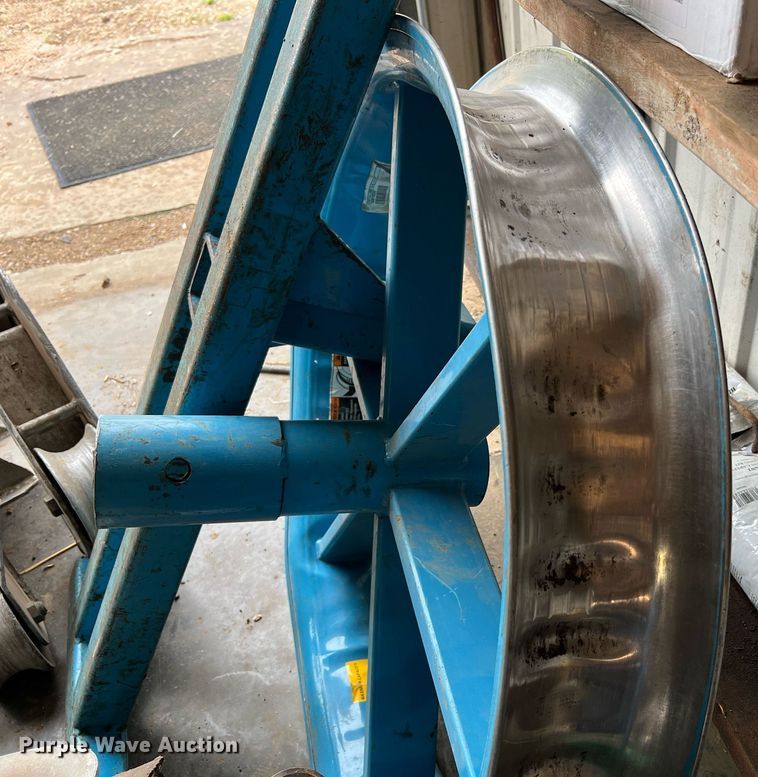 image for item LI9765 (2) Condux International pipe pullers