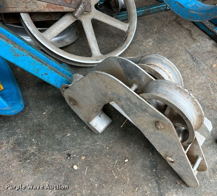 image for item LI9765 (2) Condux International pipe pullers