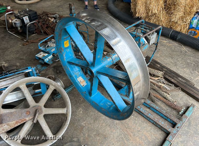 image for item LI9765 (2) Condux International pipe pullers